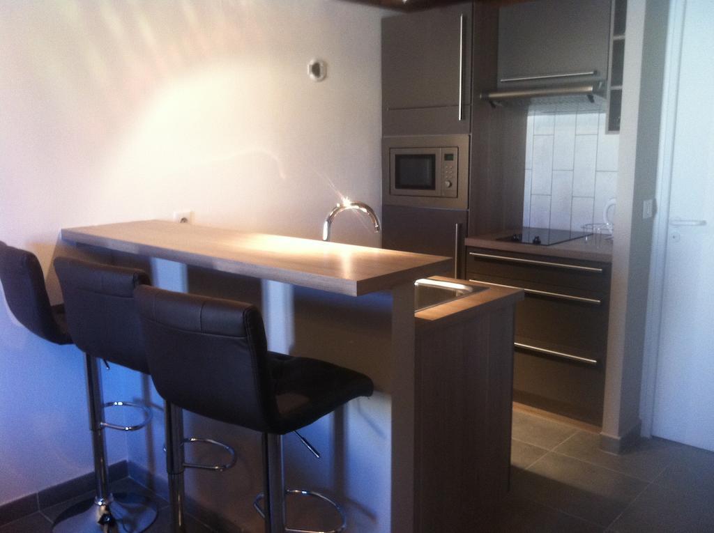 Cannes City Suites Room photo